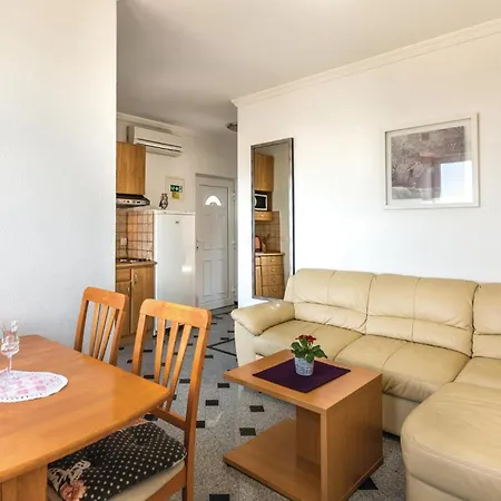 Amazing Apartment In Makarska With House Sea View