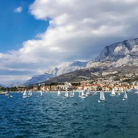 Apartament One-bedroom With Sea View 04 Makarska