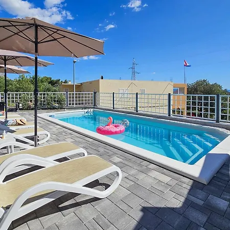 One-Bedroom Apartment Makarska With Sea View 04 Apartment