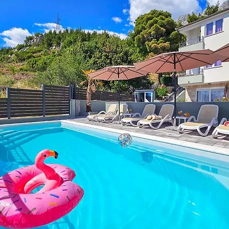 Apartment One-Bedroom Apartment Makarska With Sea View 04 *